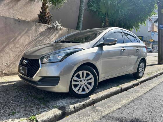 HYUNDAI HB20S 1.0 COMFORT PLUS 12V FLEX 4P MANUAL